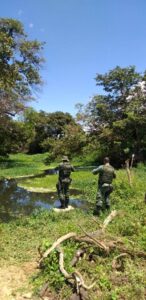 Rádio Liberdade FM de Porteirinha-MG - Moradores ribeirinhos denunciam crime ambiental no rio Mosquito em Porteirinha