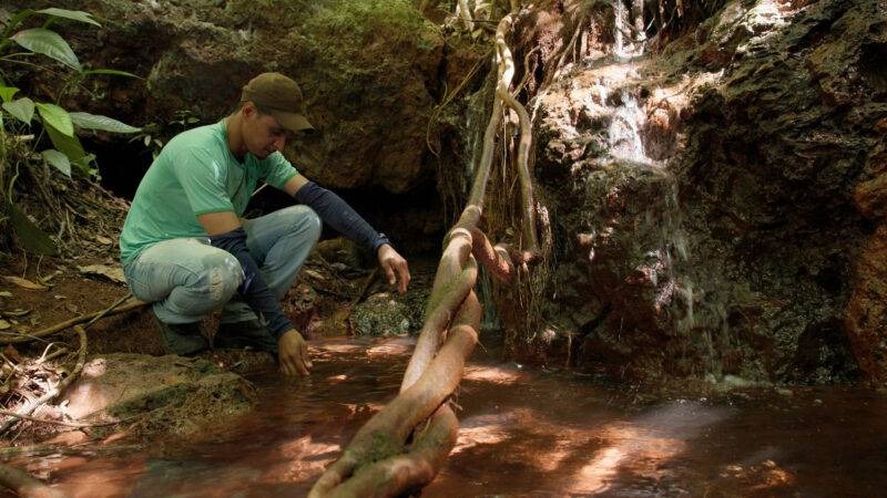 Rádio Liberdade 87,9 Fm de Porteirinha-Entre o minério e a água bastidores revelam como interesses minerários influenciam retrocessos-9